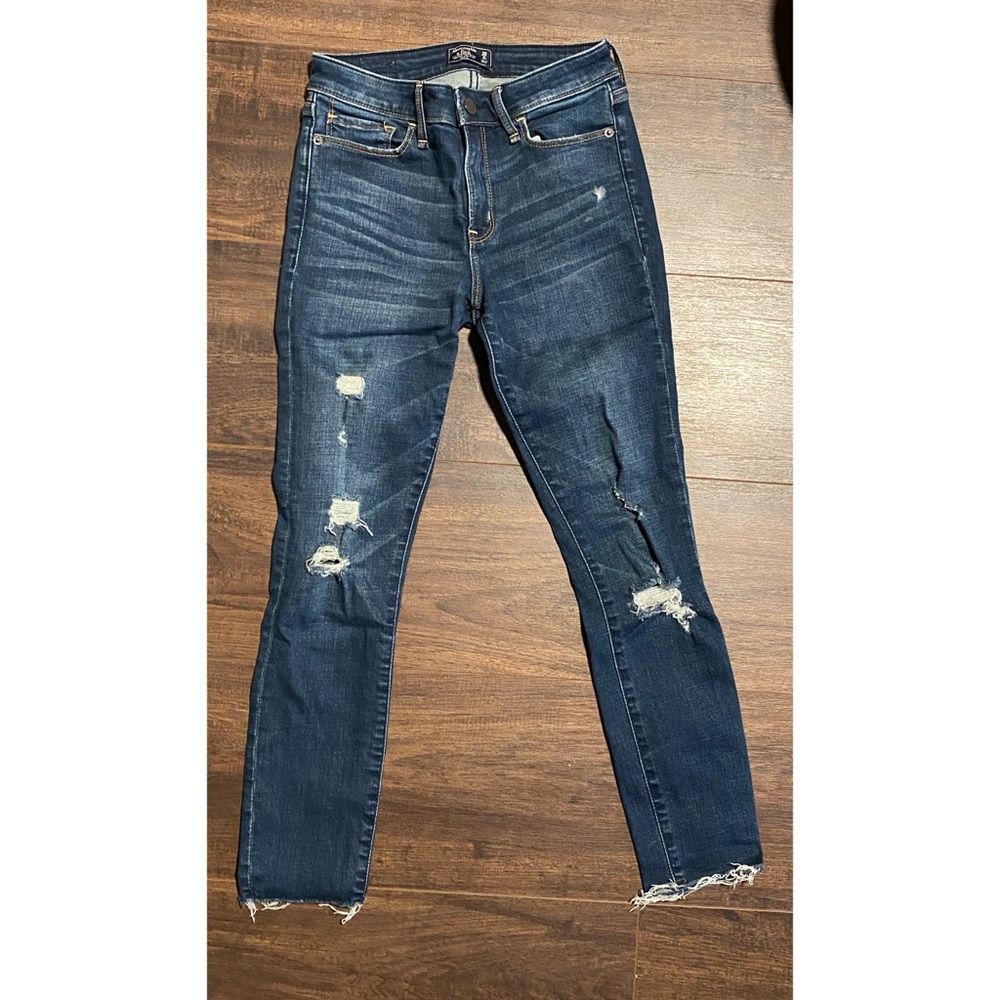 A&F Ripped Harper Low Rise